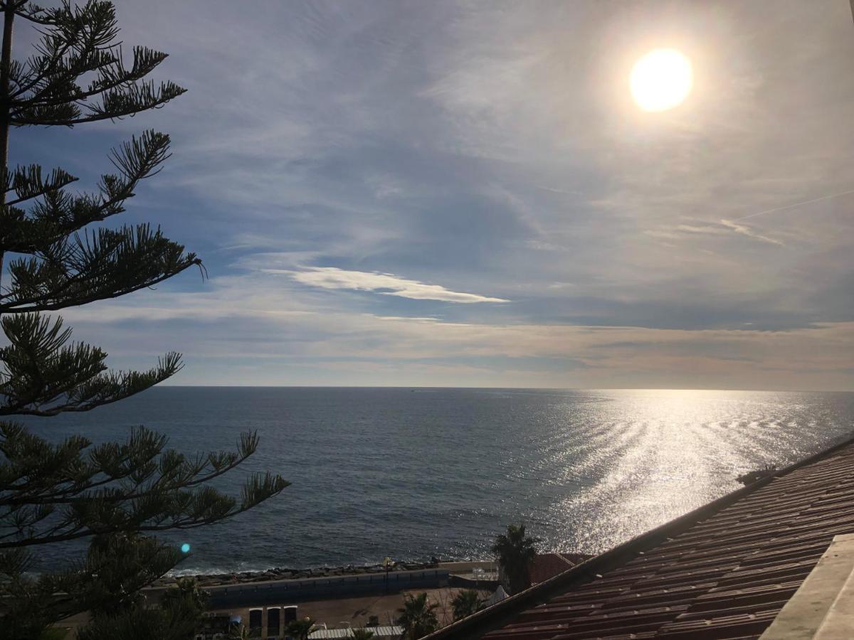 Mansarda Luminosa In Centro Sul Mare - Attic By Sea Apartment Sanremo Exterior photo
